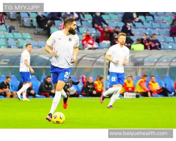 苏维埃之翼迎战克拉斯诺达尔争夺联赛积分的关键对决 苏维埃之翼迎战克拉斯诺达尔争夺联赛积分的关键对决