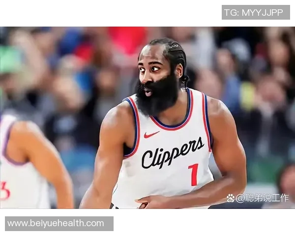 哈登这个赛季状况这么好，快船烂成这样，太惋惜了，哈登其实就不应走持球大核道路